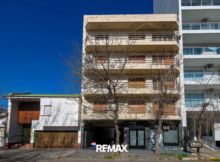 Departamento · 48m² · 2 Ambientes · 1 Cochera