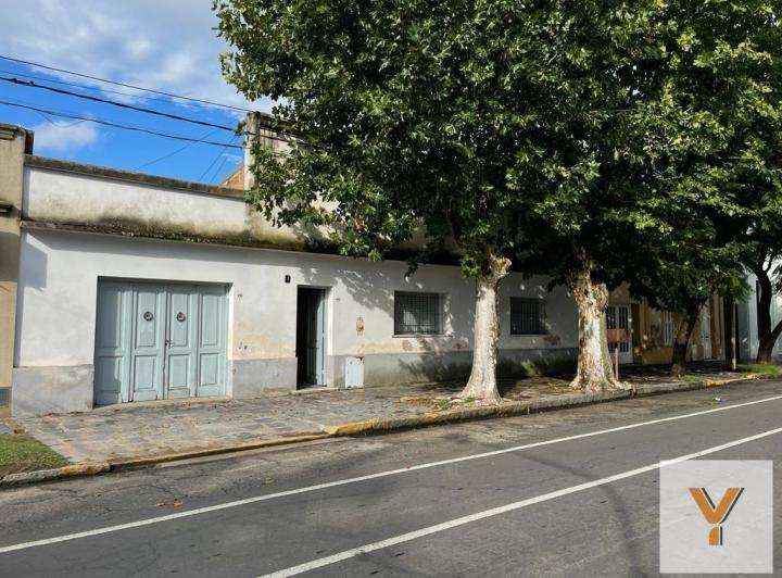 Casa · 100m² · 5 Ambientes · 1 Cochera