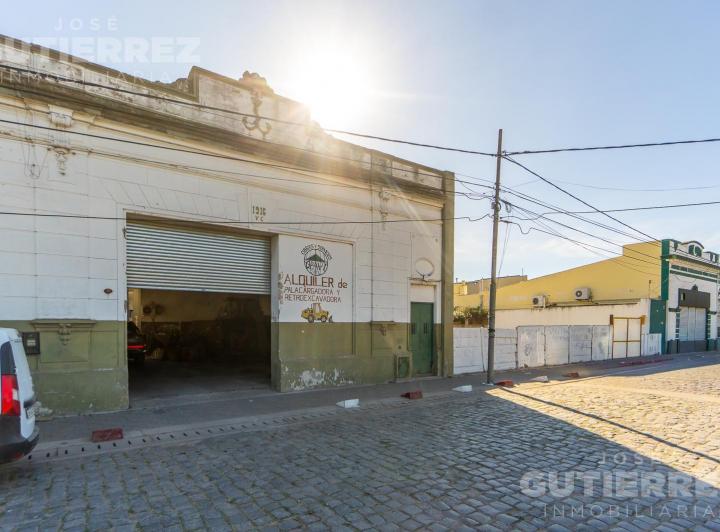 Bodega-Galpón · 500m² · 4 Ambientes · 3 Cocheras