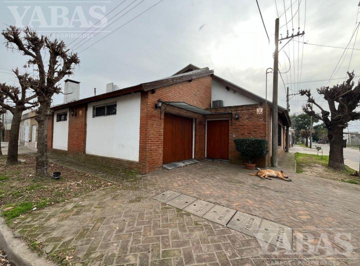 Casa · 235m²