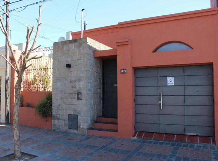 Casa · 190m² · 6 Ambientes · 1 Cochera