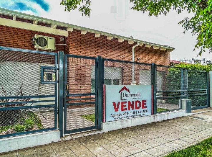 Casa · 250m² · 5 Ambientes · 1 Cochera