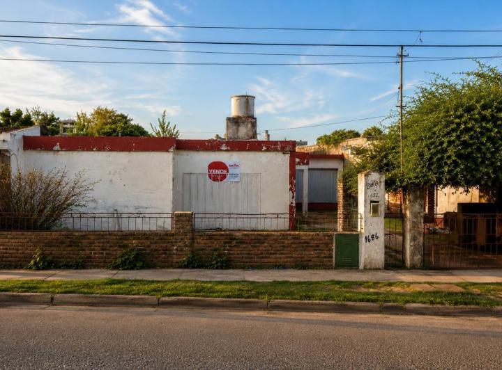 Casa · 325m² · 4 Ambientes · 1 Cochera