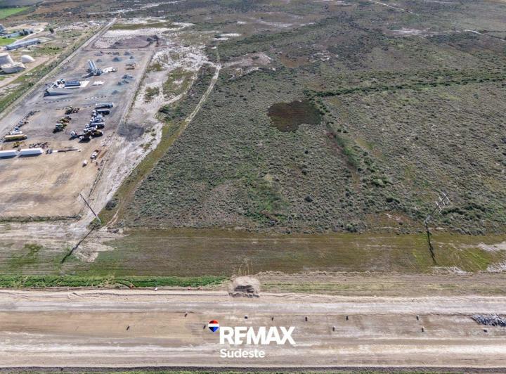 Terreno · 85108m²