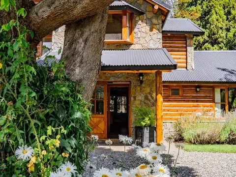 Casa con costa de rio y metros del lago lolog, san martin de los andes