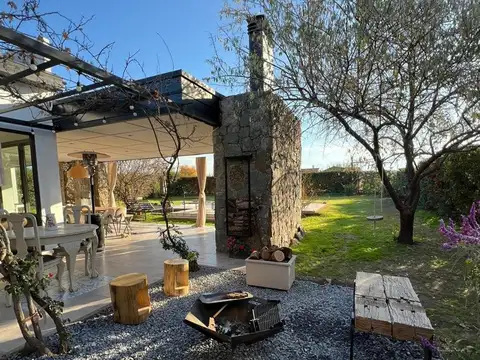 Se vende casa en lujan de cuyo, mendoza