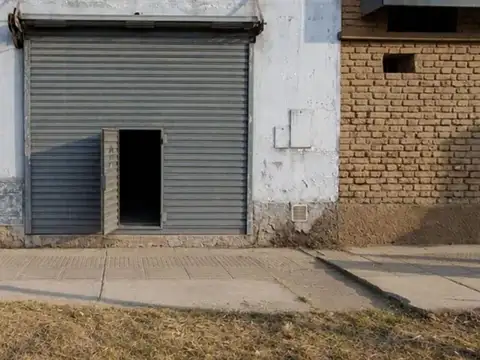 Local comercial en venta, en reacondicionamiento.