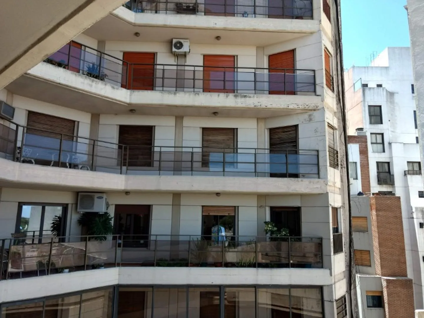VENDO INCREIBLE DEPARTAMENTO EN NUEVA CORDOBA DE 3 DORMITOROS. EXTERNO DE GRAN T...