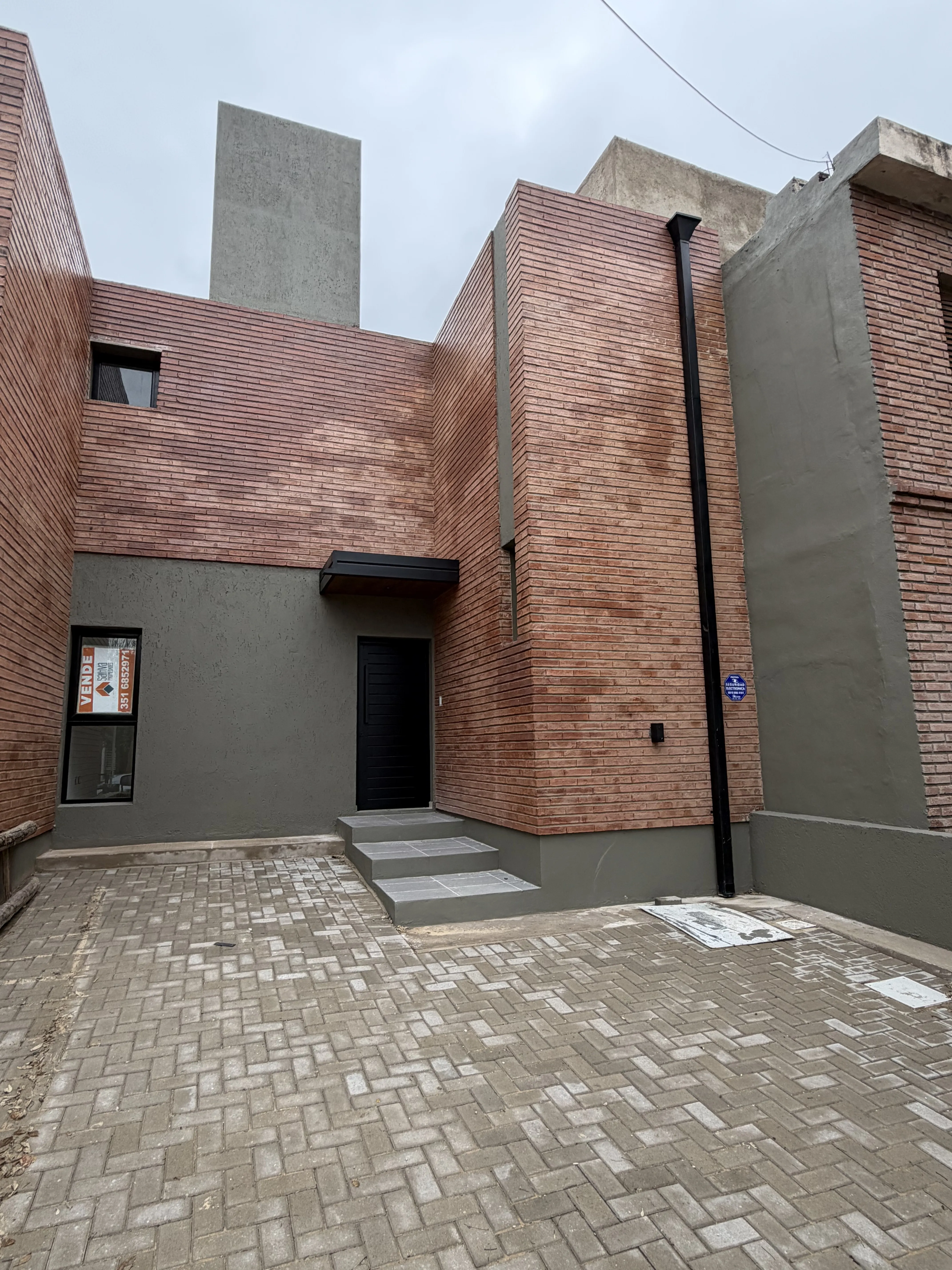 EXCELENTES DUPLEXS A LA VENTA ALTOS DE LA CALERA