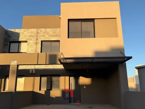 Duplex en rincones de manantiales