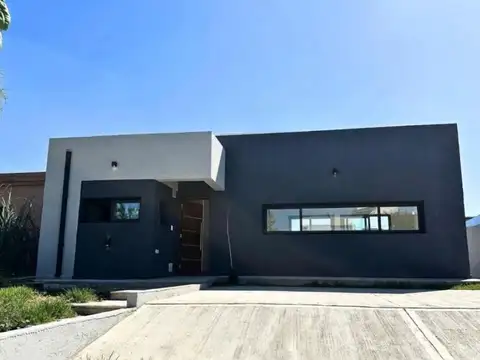 Casa en venta tejas 4 malagueño