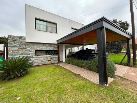 Venta casa villa catalina 3 dormitorios