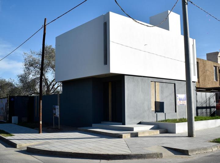 Casa · 105m² · 3 Ambientes · 1 Cochera