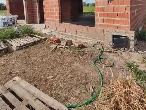 Lote mas casa en construcción pujato norte, santa fe