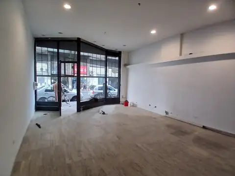 Gran local comercial en pleno centro