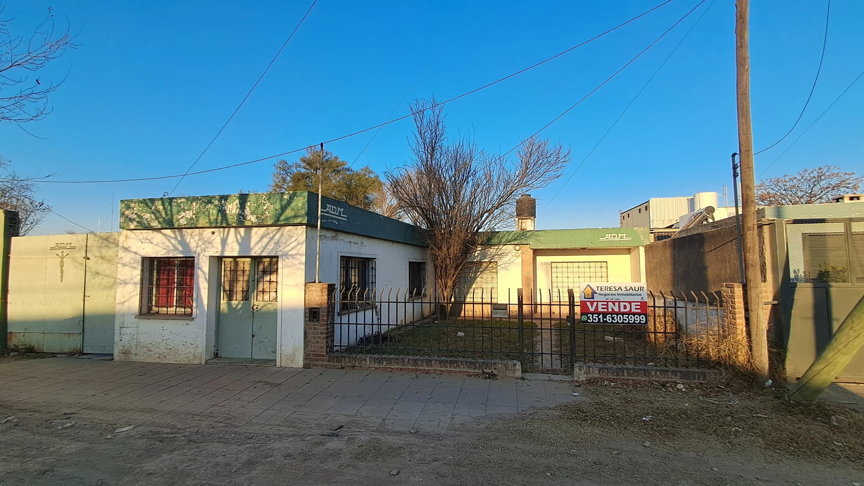 Av. VELEZ SARSFIELD 6200- RETAZADA - T 735m2 -ZONA APTA INDUSTRIA