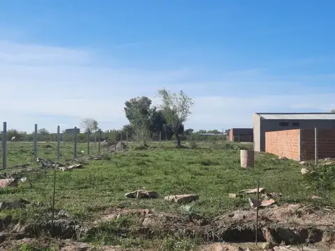 Lote a 200 mts de ruta 1 lote n°3