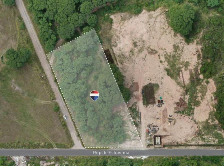 Terreno · 5004m²