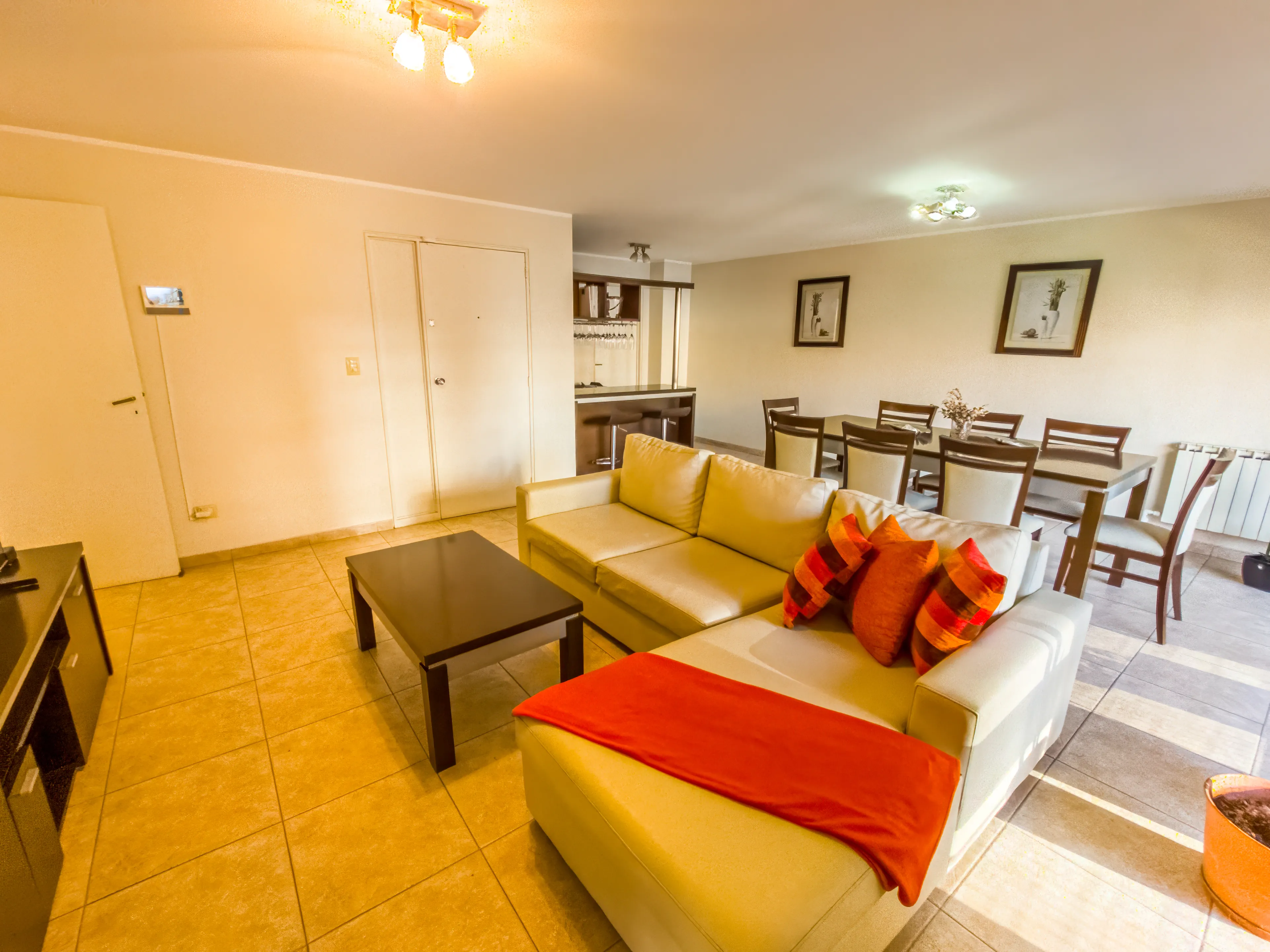 VENTA DEPARTAMENTO PISO C COCHERA. B° NVA CBA