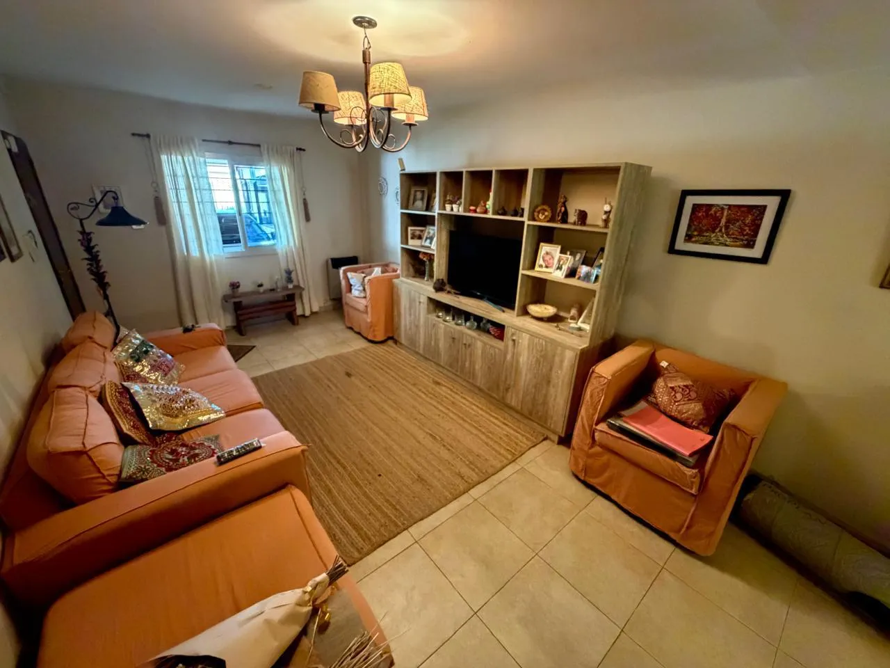 Venta casa 3 dormitorios zona Arguello!!