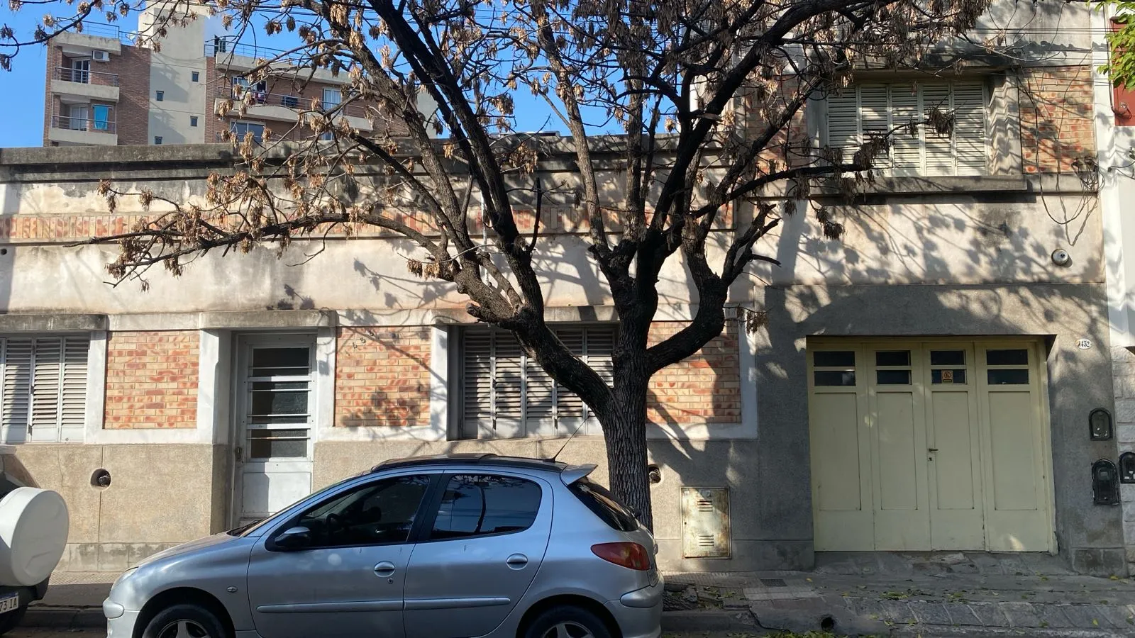 ¡Oportunidad! Se venden 3 unidades a reciclar con doble salida, 430m2, COFICO