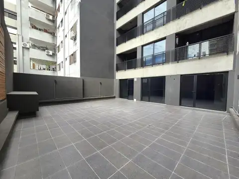 Departamento 2 dormitorios a estrenar a 2 cuadras de bv. oroño - con patio exclusivo y amenities