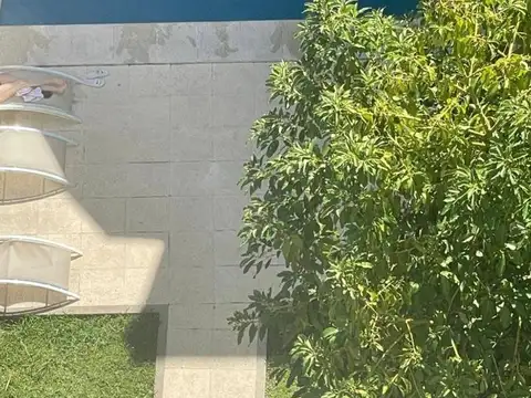 Excelente amb 40mt2 c/patio y piscina