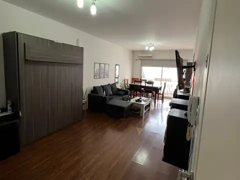 Alquiler monoambiente con balcon en san cristobal