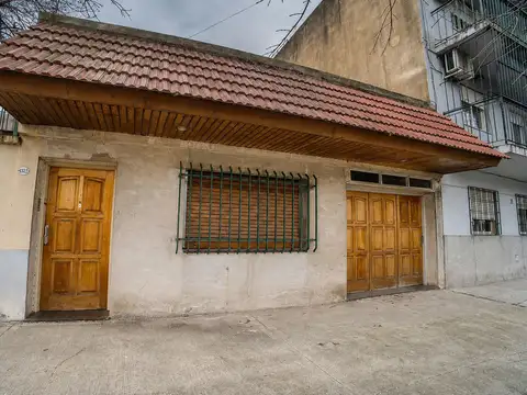 Venta casa 4 amb refacc con cochera,patio,terraza