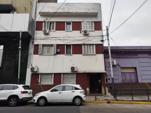 Venta ph / dpto  con patio pb 2 amb almagro caba