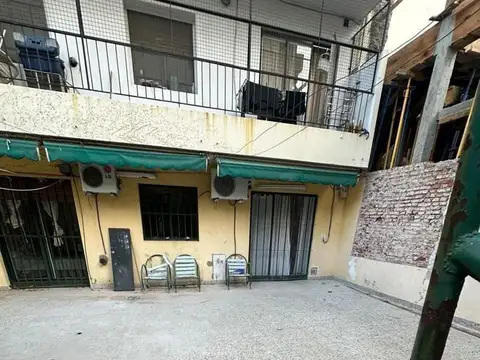 Venta departamento tipo ph en flores
