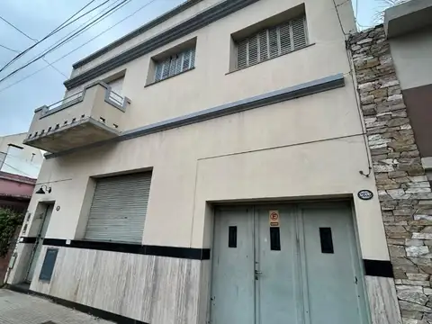 P.h 4 ambientes 2 baños garage 6.2 x 2.5 . patio 8x3 -t/ 132