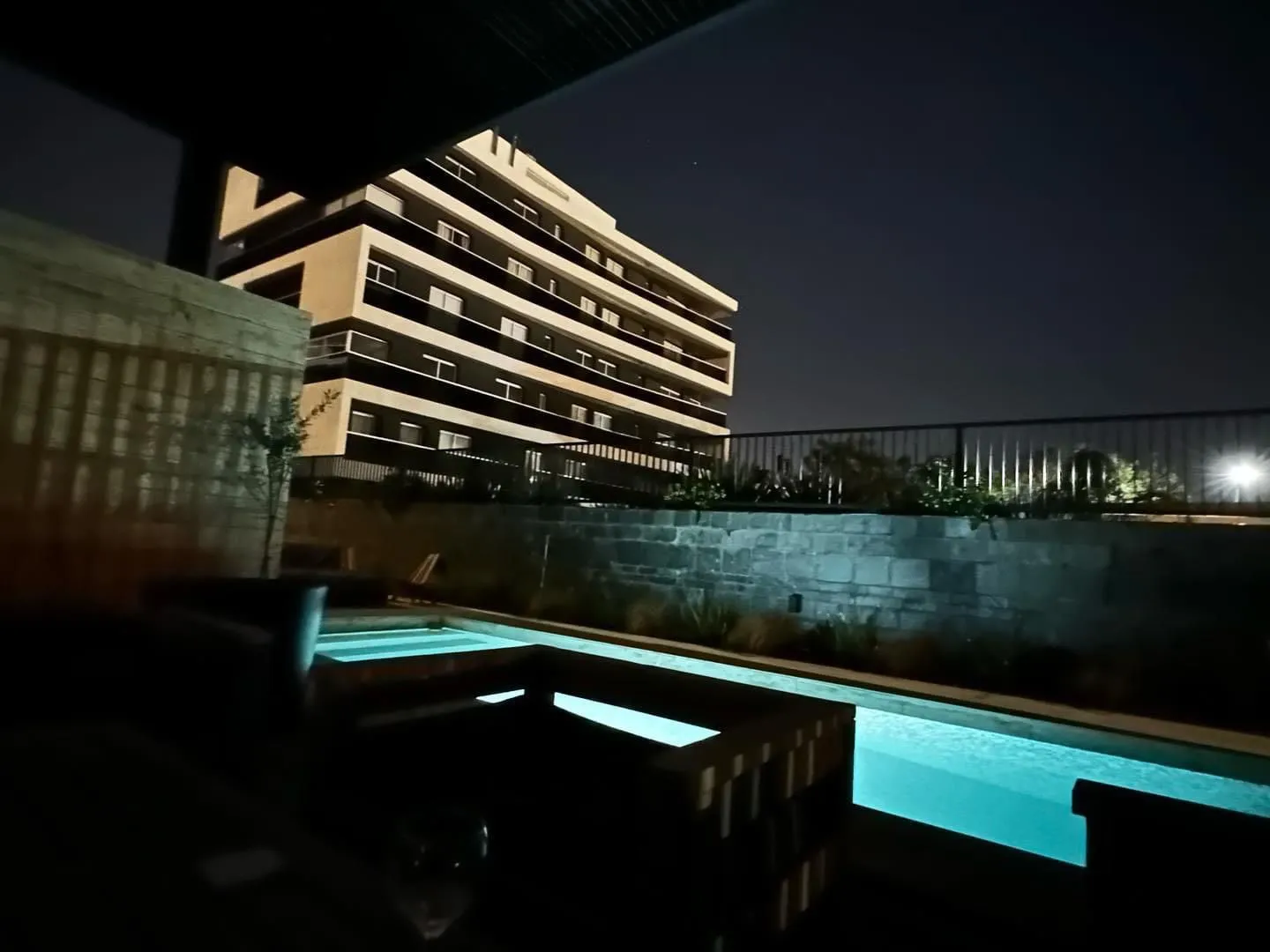 CONDOMINIO SUMMUN - ALQUILER ANUAL SIN AMOBLAR