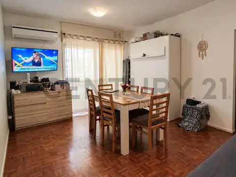 Venta departamento 2 ambientes flores c/ balcón cerrado