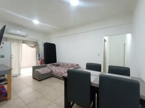 2 ambientes con patio, excelente estado, apto crédito