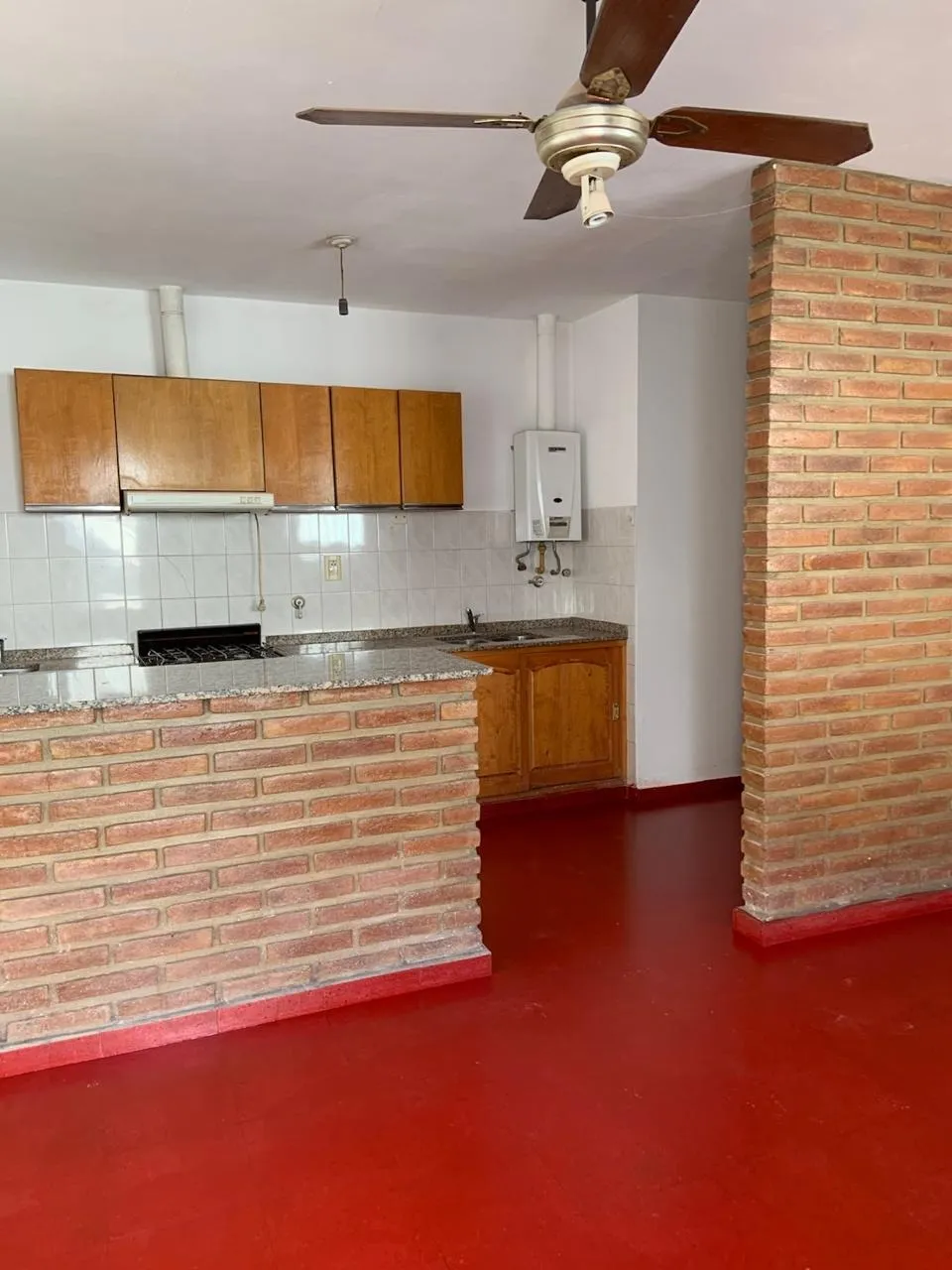 Excelente Departamento tipo casa zona Ruta 20