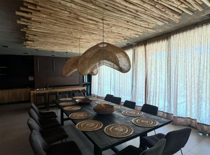 Departamento · 180m² · 6 Ambientes · 2 Cocheras