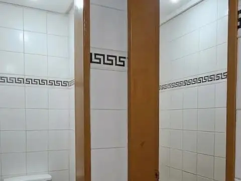 Local en venta - monoambiente 4 baños - 205mts - villa gral. mitre