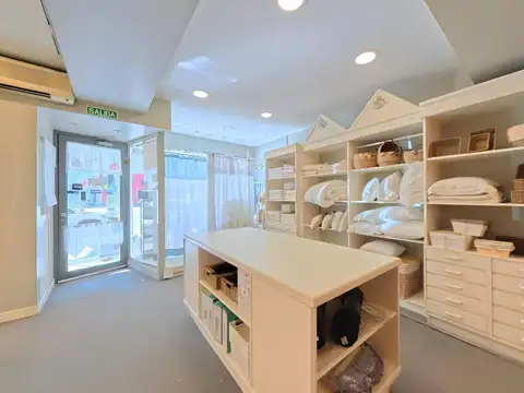 Venta local a la calle, pb y subsuelo, colegiales
