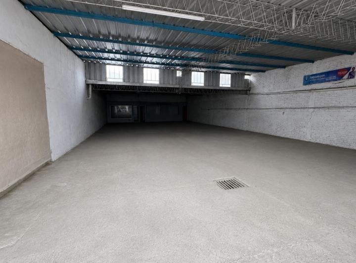 Bodega-Galpón · 280m² · 3 Ambientes