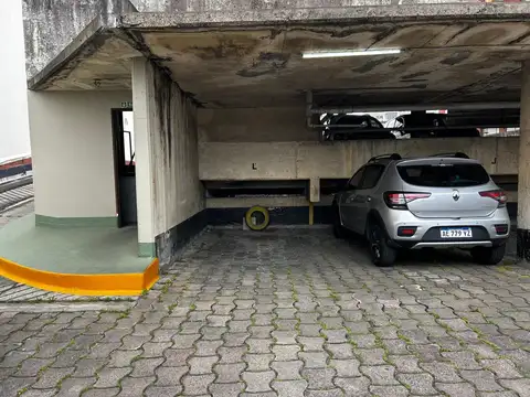 Cochera en venta en almagro en edif. de cocheras