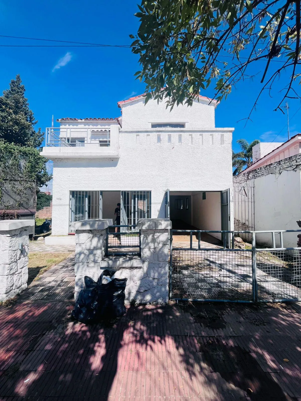 CASONA EN ALQUILER  UBICACIÓN ESTRATÉGICA SOBRE AV. RAFAEL NUÑEZ
