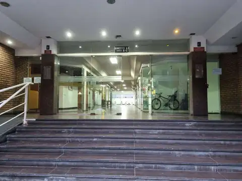 Venta espacio guarda coche fijo - villa luro