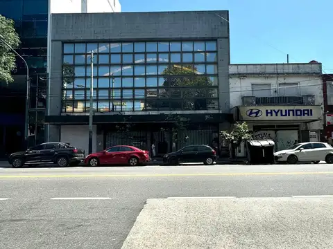 Edificio doble frente mixtura 4 con local com