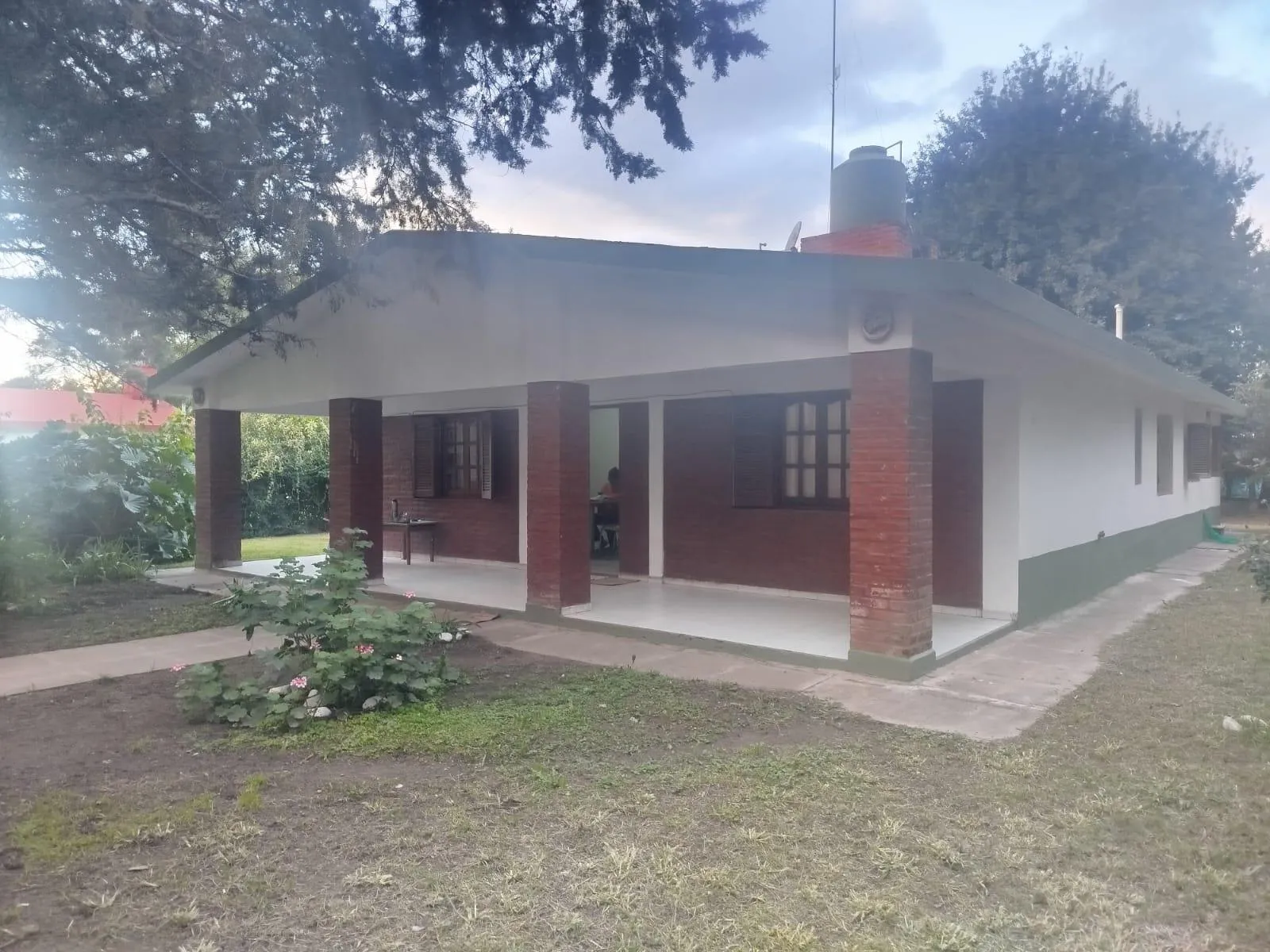Casa en venta en Colectora Ruta 5