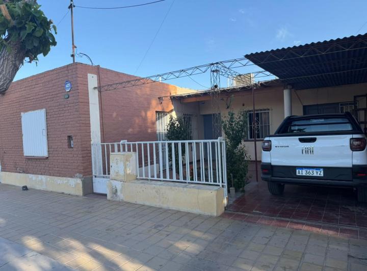 Casa · 120m² · 5 Ambientes · 1 Cochera