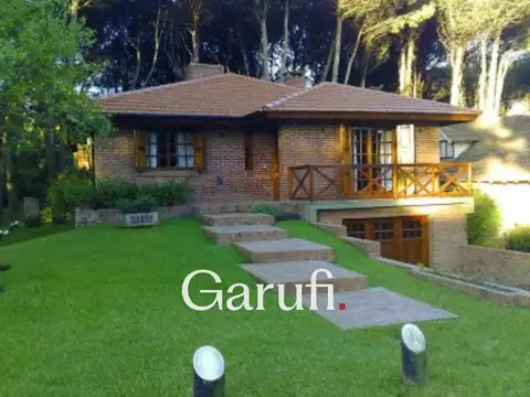 Casa en alquiler temporario en pinamar de 4 ambientes