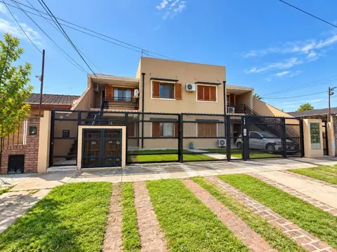 Alquiler | 2 ambientes pb con jardín + garage |  martin coronado