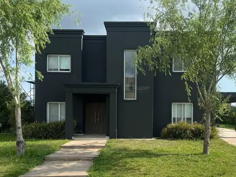 Casa  en alquiler en san sebastian, escobar, g.b.a. zona norte