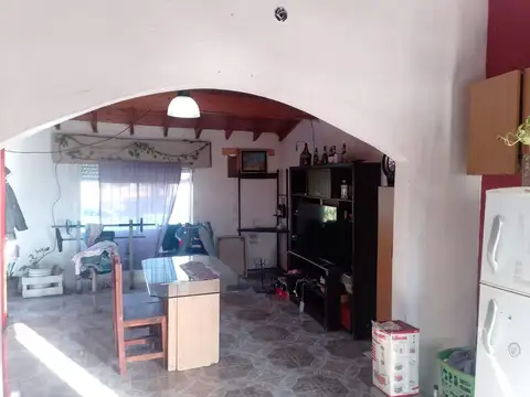 Departamento + casa a reciclar, san jose temperley